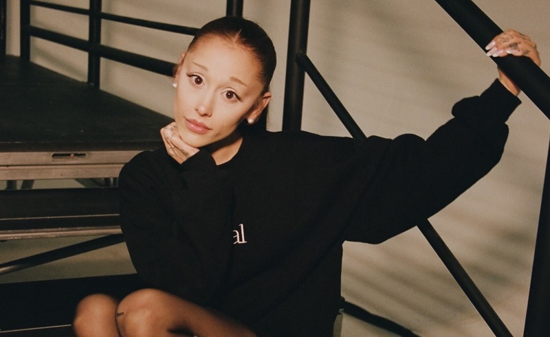 Fokus pada Keseimbangan Hidup, Ariana Grande Umumkan Rencana Rehat dari Panggung Hiburan