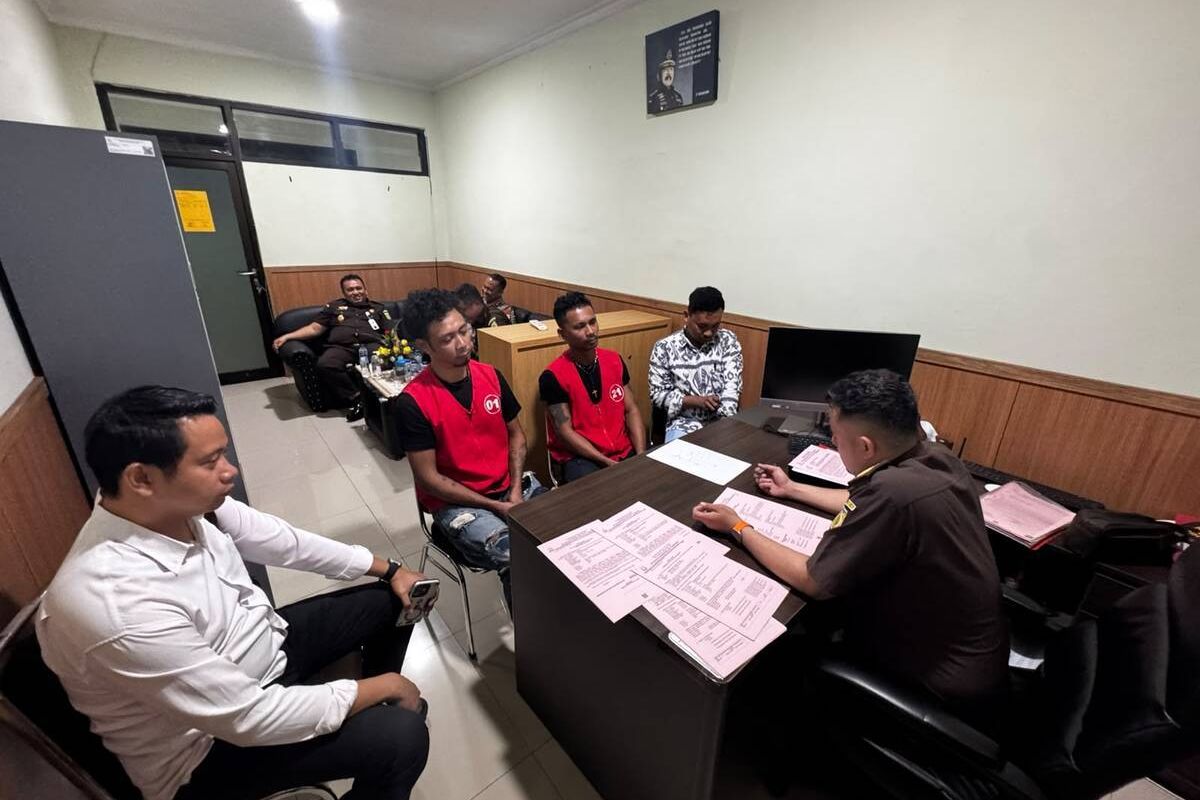 Berkas P-21, Dua Tersangka Pembunuhan Nus Kei Resmi Dilimpahkan ke Kejaksaan