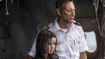 Terjebak di Lautan Hiu: Kisah Mencekam Aaron Eckhart dan Ben Kingsley dalam "Deep Water"
