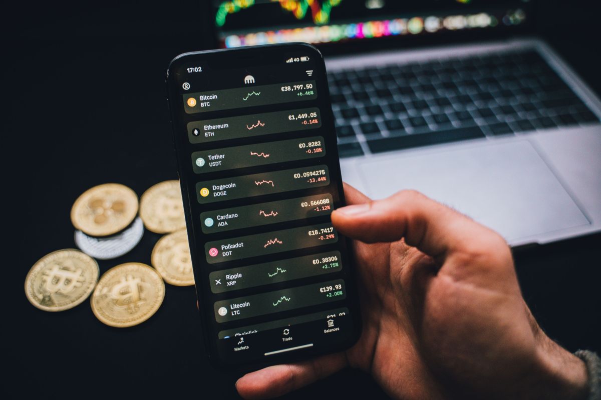 Kemudahan Investasi Lewat AI: Pluang Agentic Trading Hadir Berikan Solusi Bagi Investor Ritel