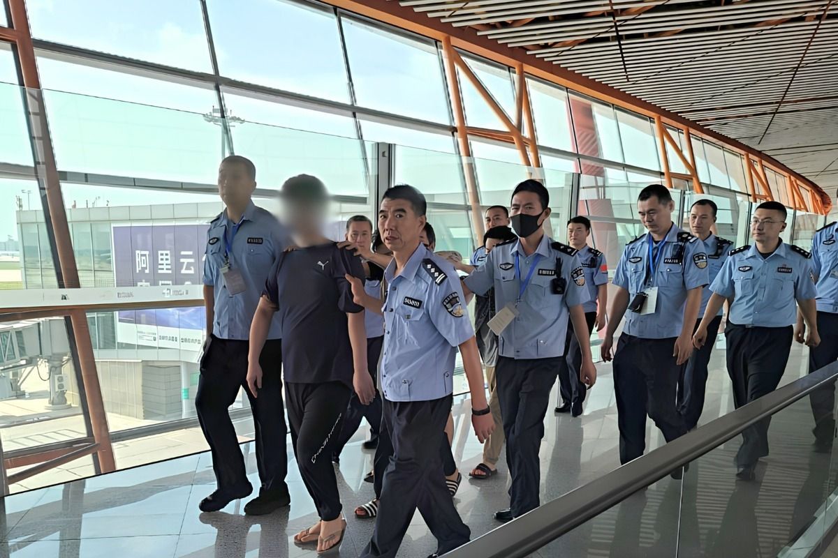 Jaringan Penipuan Cinta Internasional Dibongkar di Semarang, Empat Warga China Diringkus