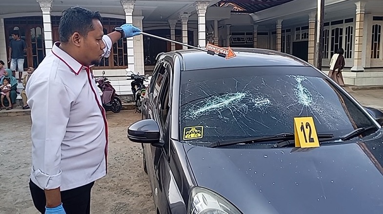 Kericuhan Maut di Ibu Kota: Satu Luka Tembak, Lima Kendaraan Rusak Akibat Bentrokan Dua Kelompok