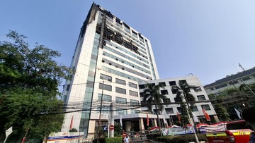 Asap Masih Mengepul: Pendinginan Gedung Bapenda DKI Jakarta Berlanjut Hingga Pagi