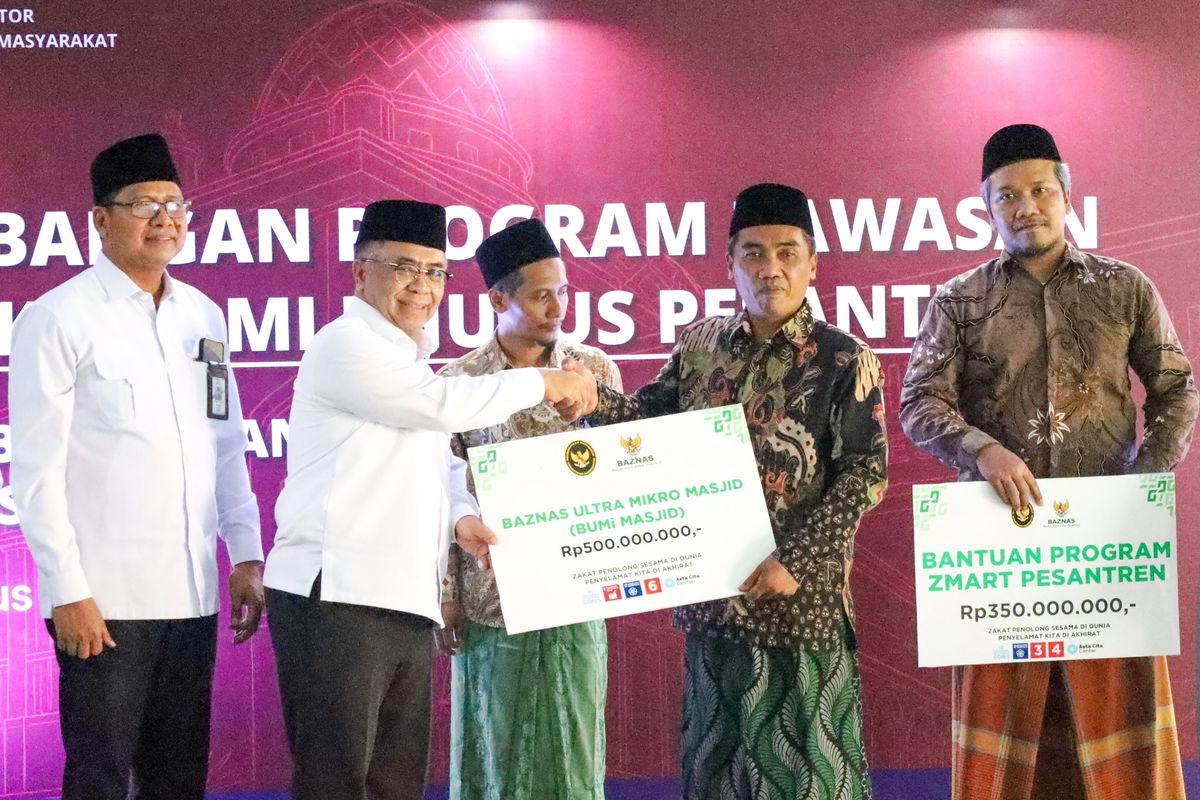 Baznas dan Menko PM Perkuat Ekonomi Umat di Gresik Lewat Program Inovatif