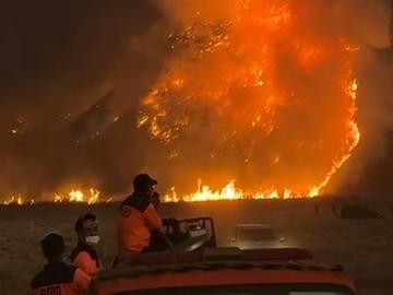 Si Jago Merah Mengamuk di Bromo, Kawasan Wisata Ditutup Total Demi Keamanan