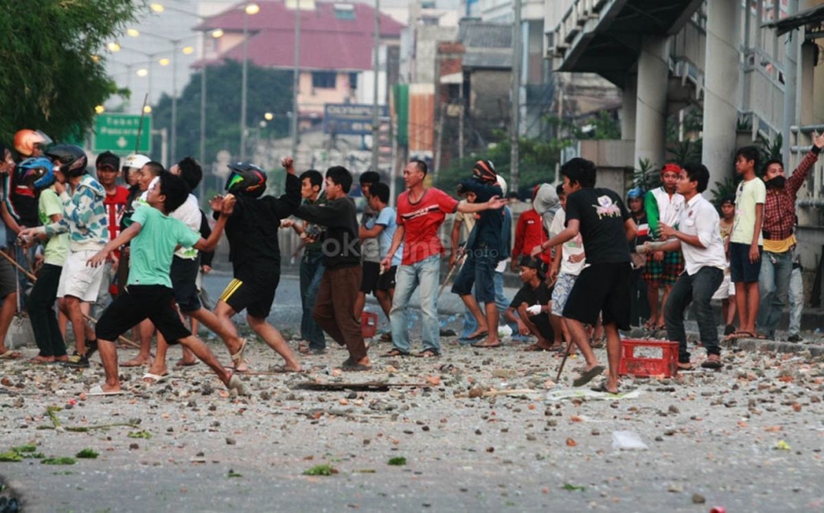Bentrok Dua Kelompok di Surabaya: Dua Warga Terluka Akibat Sabetan Senjata Tajam