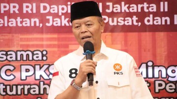 Peraturan Baru Kemenag Perkuat Pesantren: Langkah Penting Hidayat Nur Wahid Sambut Ditjen Pesantren