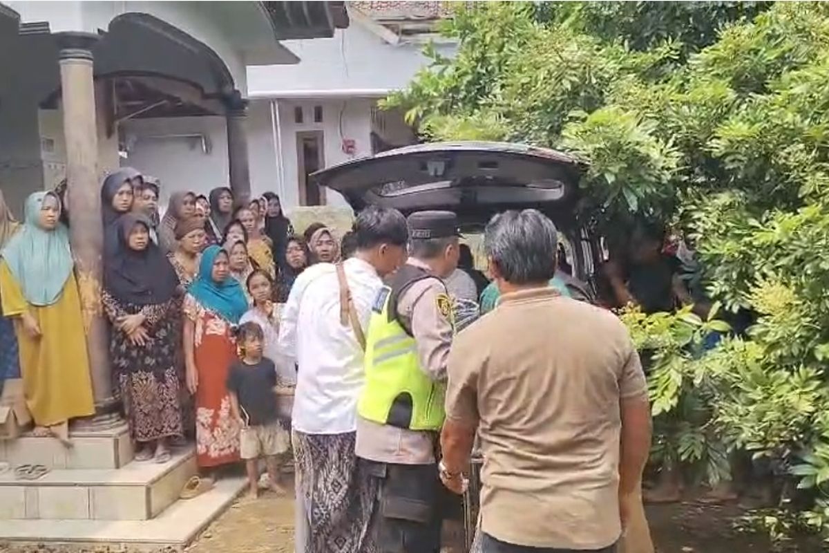 Duka di Posko KKN Pekalongan: Mahasiswa ITS NU Ditemukan Meninggal Usai Begadang dan Ngopi