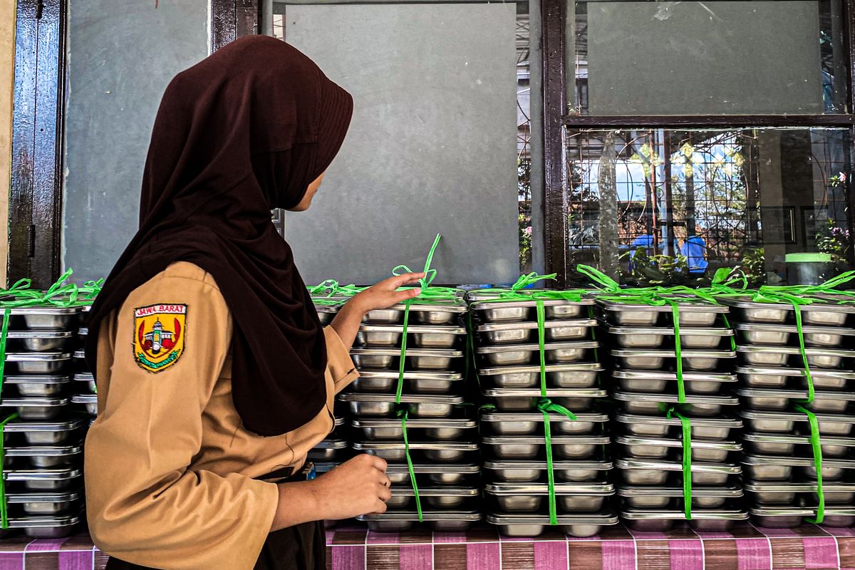 Terkuak! Bakteri E. coli, Salmonella, dan Staphylococcus Ditemukan dalam Lauk Makan Bergizi Gratis SMKN 6 Semarang