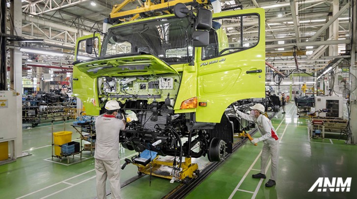 Hino Indonesia Raih Angka TKDN 71,75%, Komitmen Dukung Industri Nasional