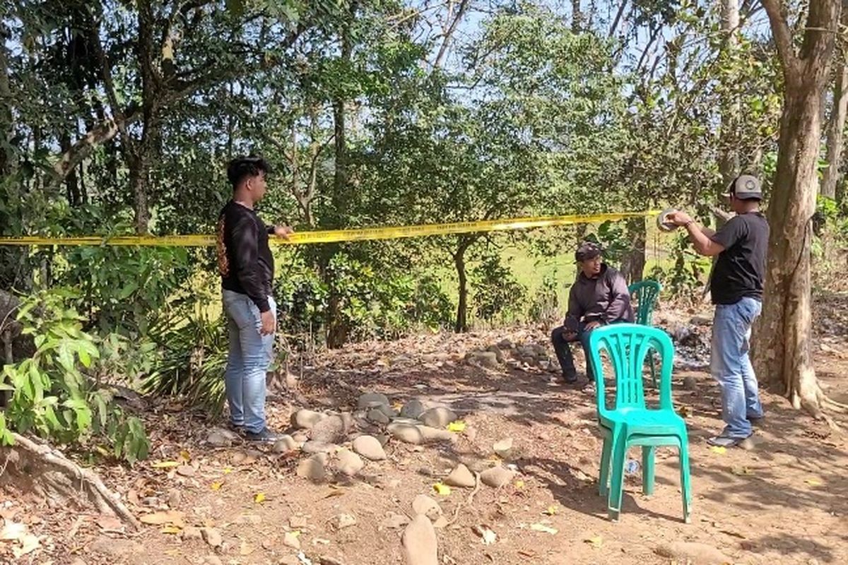 Jelang Ekshumasi Makam Sutrimo, Ibu Korban Syok dan Terus Menangis di Banyumas