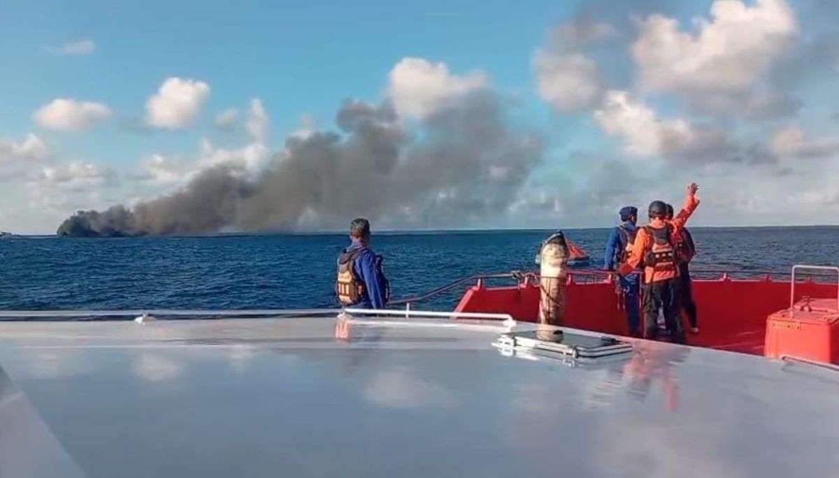 Kapal Cepat Terbakar di Perairan Lombok, Ribuan Penumpang Berhasil Diselamatkan