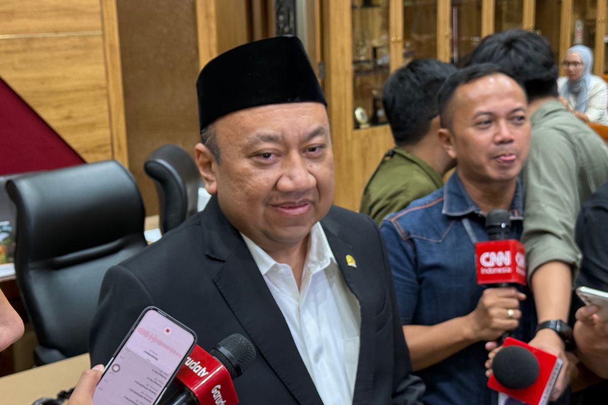 Anggaran Pendidikan 238 T Mengalihkan Fokus ke Kesejahteraan Guru, DPR Desak Kenaikan Gaji