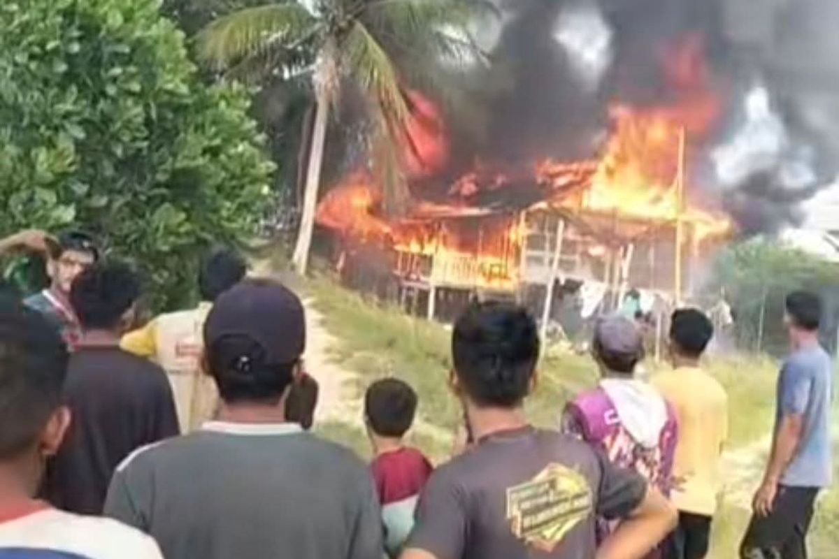 Tragis, Ibu Stroke Tewas Terjebak Kobaran Api Saat Rumah Panggung di Nunukan Dilalap Si Jago Merah