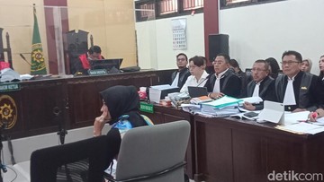 Sidang Richard Lee: Kuasa Hukum Gali Motif Bisnis di Balik Laporan Doktif