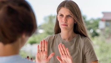Meneguhkan Diri: Seni Berkata "Tidak" untuk Kesejahteraan Mental Tanpa Rasa Bersalah