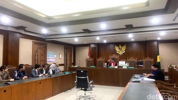 Penggeledahan Dini Hari Rumah Eks Waka BGN Terkait Dugaan Korupsi Makan Bergizi Gratis