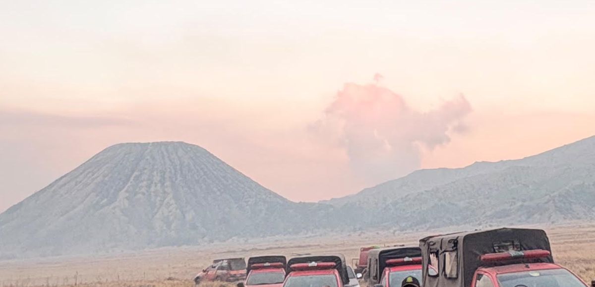 Api di Gunung Bromo Berhasil Dijinakkan, Fokus Perhatian Beralih ke Tahap Pendinginan