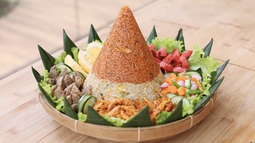Sajian Merah Putih Menggugah Selera: Chef Devina Hermawan Hadirkan Nasi Goreng Tumpeng Spesial Kemerdekaan