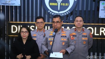 Polri Tingkatkan Respons Bencana Gempa Flores: Pengerahan Tim SAR Brimob dan Identifikasi Korban