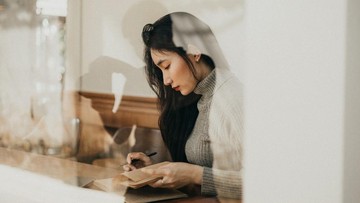 Kembangkan Kebahagiaan Anda: Panduan Jurnal Syukur Harian untuk Hidup Lebih Bermakna