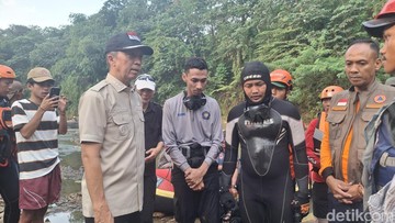 Wali Kota Bogor Turun Langsung Pantau Pencarian ASN Hilang di Sungai Cisadane