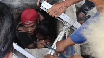 Momen Mendebarkan: Bocah 9 Tahun Berhasil Diselamatkan dari Lubang Sumur Sedalam 10 Meter di Bogor