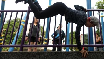 Lansia Singapura Latih Kelincahan Bak Atlet Parkour Demi Jaga Keseimbangan dan Hindari Cedera