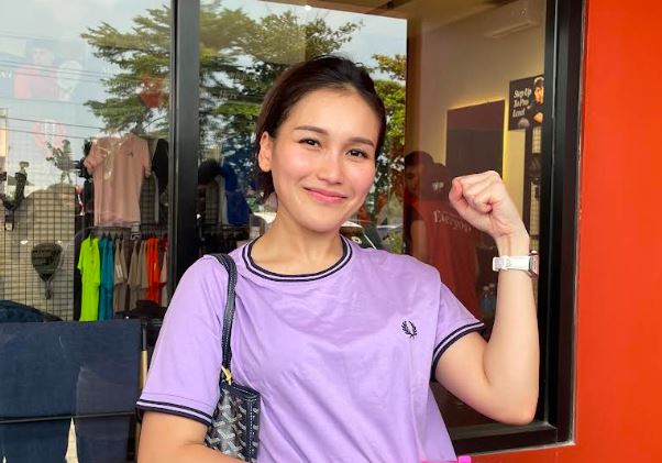 Jenguk Ayu Ting Ting Pasca Insiden, Kevin Gusnadi Tunjukkan Perhatian Tulus pada Keluarga Sang Pedangdut