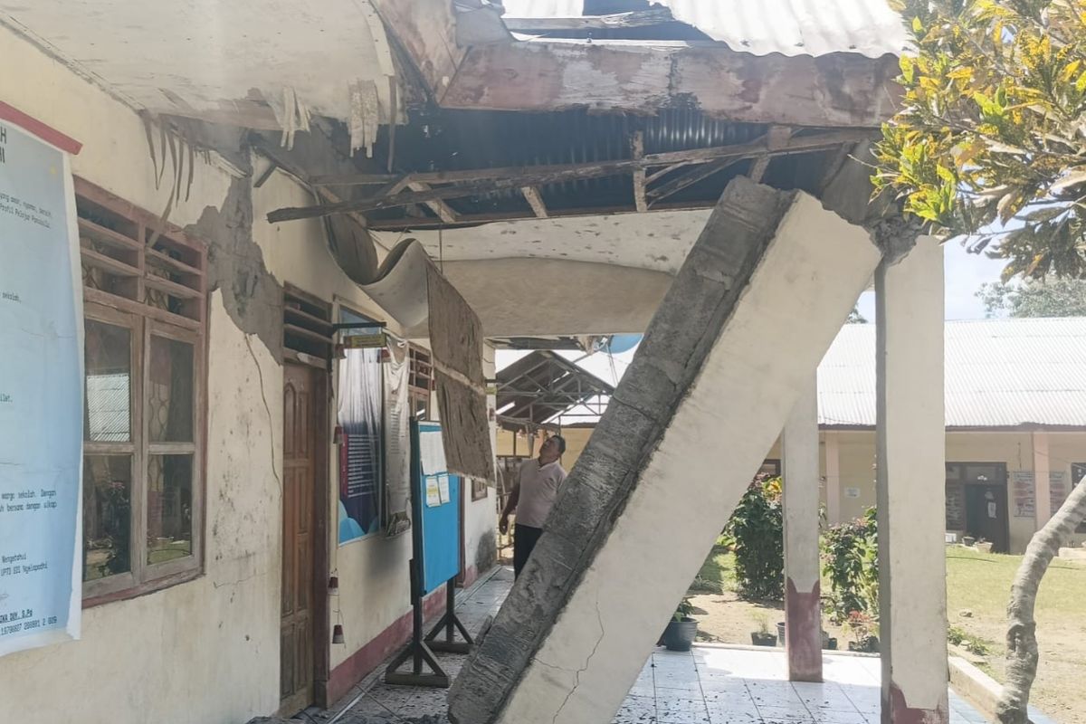 Mendesak: Sekolah Rusak Akibat Gempa NTT, DPR Minta Anggaran Segera Cair