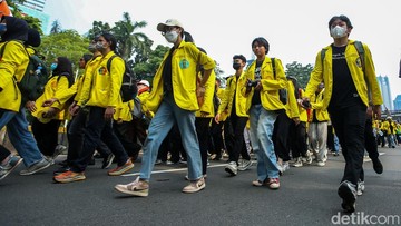 Mahasiswa UI Geruduk Bundaran HI: Tuntut Makna Kemerdekaan Sejati