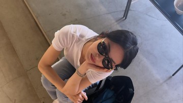Song Hye Kyo: Inspirasi Gaya Kasual Feminin yang Mudah Ditiru untuk Tampil Chic Sehari-hari
