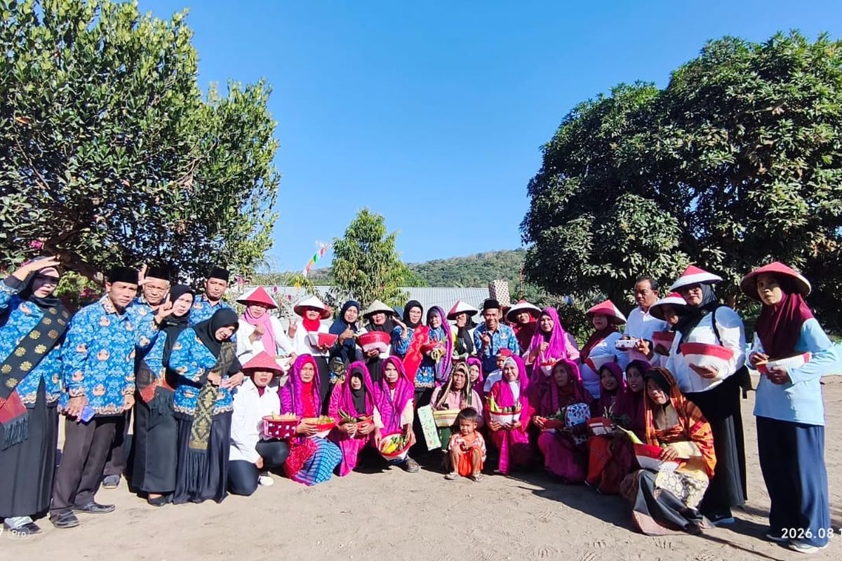 Unik, SDN Selang Sumbawa Rayakan HUT RI ke-81 dengan Bakul Hasil Bumi, Cerminan Kearifan Lokal