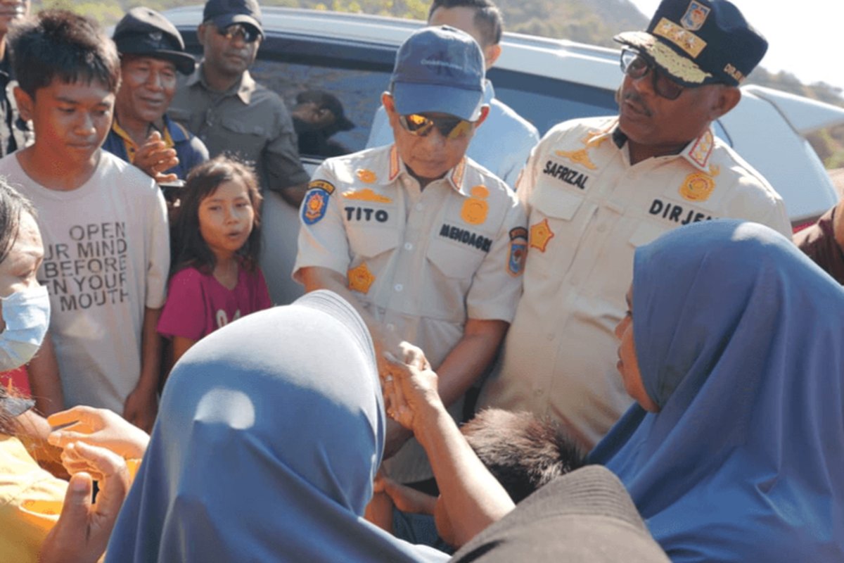 Mendagri Tito Disapa Warga Nagekeo, Terima Curahan Hati Korban Gempa