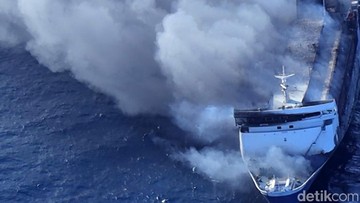 Kapal KMP Mutiara Sentosa II Terbakar: KNKT Ungkap Fakta Mengejutkan Soal Ketiadaan Sekoci Penyelamat