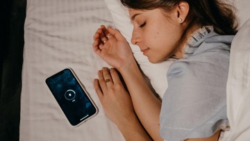 Cegah Cemas Malam Hari: Rahasia "Digital Sunset" untuk Tidur Berkualitas