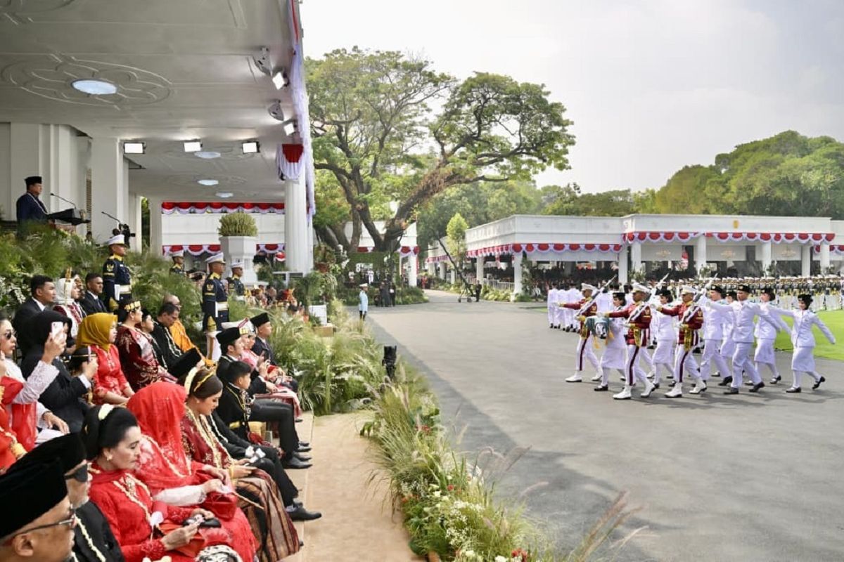 Prabowo Gelar Jamuan Khusus di Hambalang untuk Pahlawan Paskibraka dan Tim HUT RI