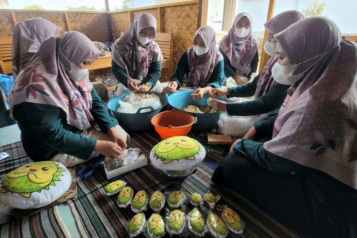 Limbah Kulit Durian Banyumas Berubah Jadi Cuan, Warga Alasmalang Rangkul Lingkungan