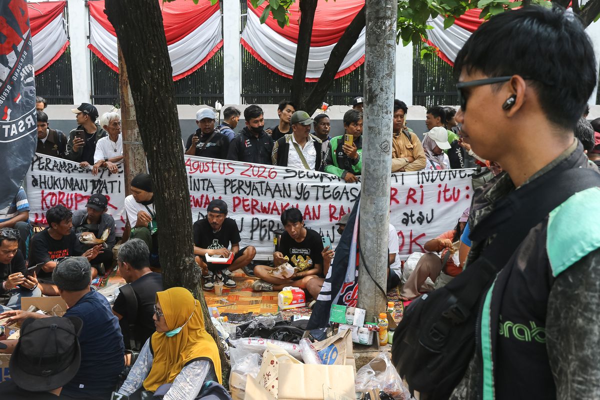 Gelombang Aspirasi Masyarakat Warnai Kawasan Gedung DPR RI Hari Ini