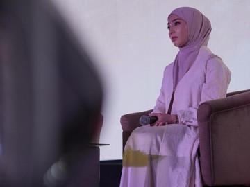 Momen Hangat Nikita Willy Berbagi Inspirasi Bersama Santri Tunanetra di Jakarta