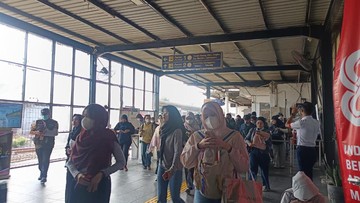 Menilik Suasana Terakhir Operasional Stasiun Karet Sebelum Resmi Ditutup
