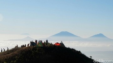 Menjaga Etika Berwisata di Alam Terbuka: Pelajaran dari Insiden di Gunung Prau