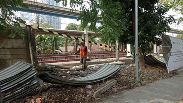 Wajah Baru Stasiun Karet: Mengenang Sejarah di Balik Pembongkaran Fasilitas Kereta