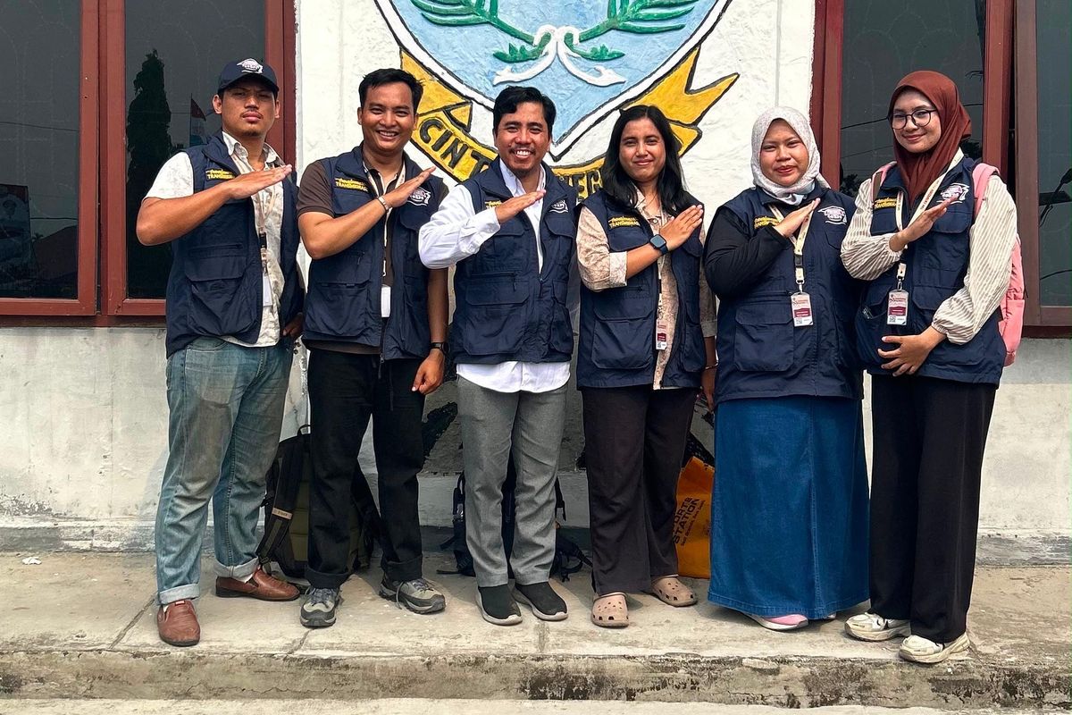 Solusi Digital TEP ITS Permudah Layanan Administrasi Warga di Kawasan Transmigrasi Ransiki