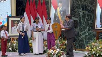 Apresiasi Literasi, Gubernur Pramono Anung Sambut Hangat Para Juara Cilik di Balai Kota