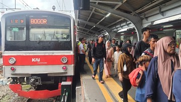 Operasional Stasiun Jakarta Kota Terkendala, Perjalanan KRL Bogor Mengalami Penyesuaian Rute