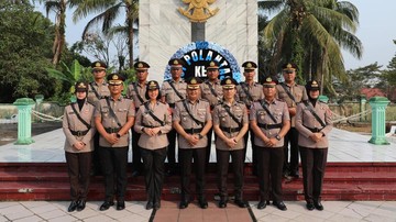 Peringati HUT ke-71 Lalu Lintas, Ditlantas Polda Kaltara Berikan Penghormatan di TMP Telabang Bangsa