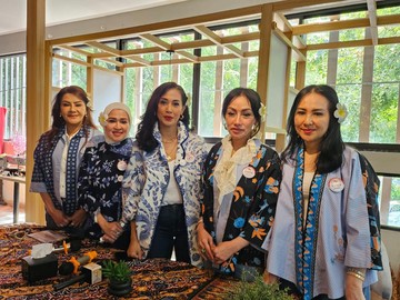 Diah Permatasari Bawa Pesona Budaya Indonesia ke Panggung Internasional di Los Angeles
