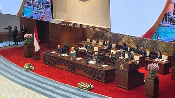 Lampu Hijau Parlemen: Penjualan Eks KRI Ki Hajar Dewantara Resmi Disetujui