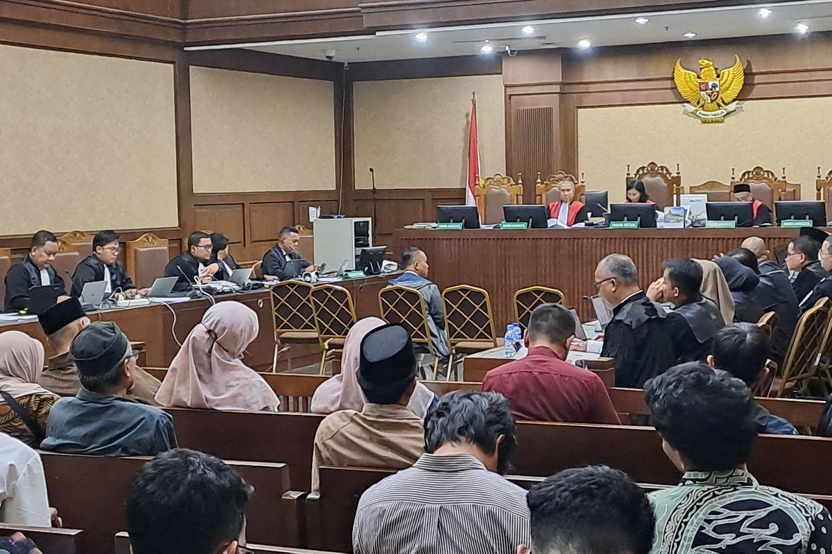 Kesaksian Mantan Pegawai Kemenag Terkait Aliran Dana dari Penyelenggara Haji Khusus